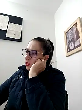 Snapshot of CHARLOTTE_1711 chatting on March 2025 11:43:02 PM CHARLOTTE 1711 online show from March 2025 11:43:02 PM