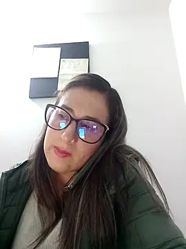 Snapshot of CHARLOTTE_1711 chatting on March 2025 02:31:02 AM CHARLOTTE 1711 online show from March 2025 02:31:02 AM