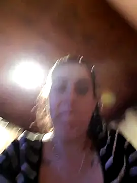 Snapshot of CHARLOTTE_1711 chatting on September 2025 04:24:01 AM CHARLOTTE 1711 online show from September 2025 04:24:01 AM