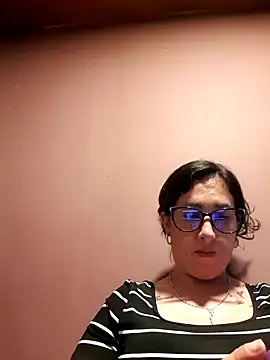 Snapshot of CHARLOTTE_1711 chatting on September 2025 03:41:02 AM CHARLOTTE 1711 online show from September 2025 03:41:02 AM