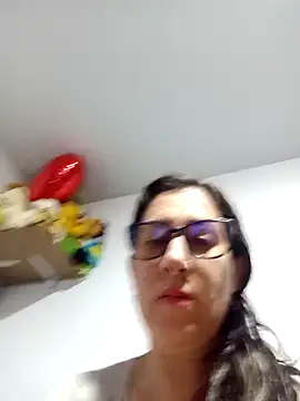 CHARLOTTE 1711 online show from November 2025 03:18:02 AM