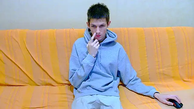 Lester Broo online show from February 2026 07:25:01 AM