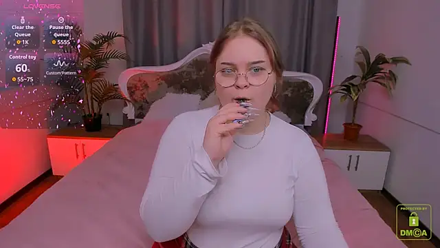 Erica  Alta online show from November 2025 06:52:01 AM