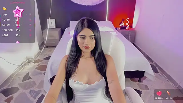 BellaaStorm online show from September 2025 04:56:01 AM