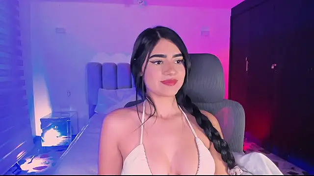 BellaaStorm online show from October 2025 09:36:02 PM