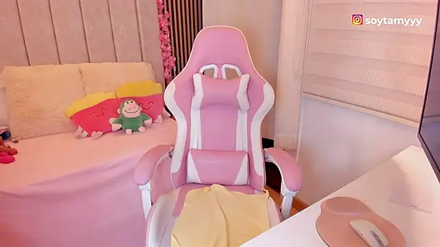 tamy xoo online show from April 2026 07:18:02 PM