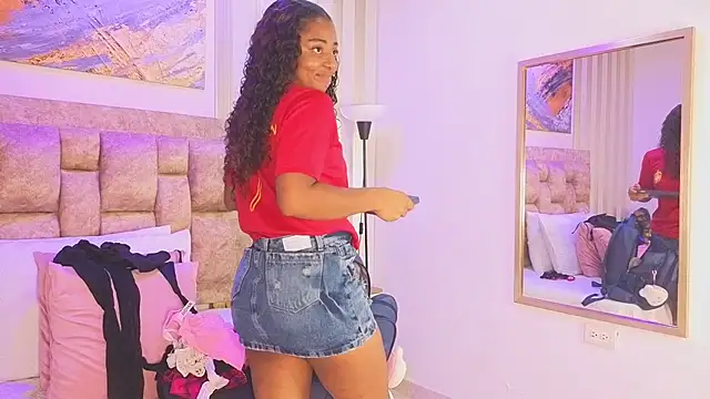 Snapshot of avis_lara chatting on July 2026 01:59:02 PM avis lara online show from July 2026 01:59:02 PM