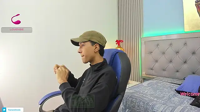 Snapshot of HarolddXL chatting on December 2025 01:26:01 PM HarolddXL online show from December 2025 01:26:01 PM