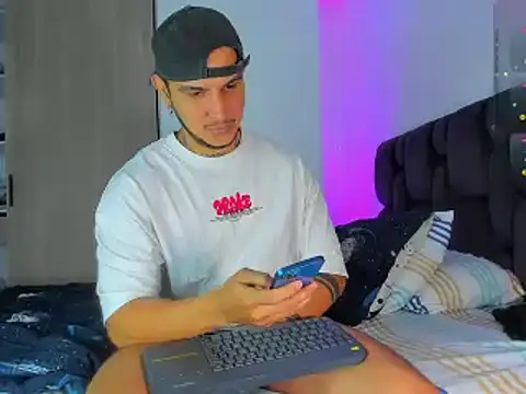 austinoficial online show from January 2026 10:26:01 PM