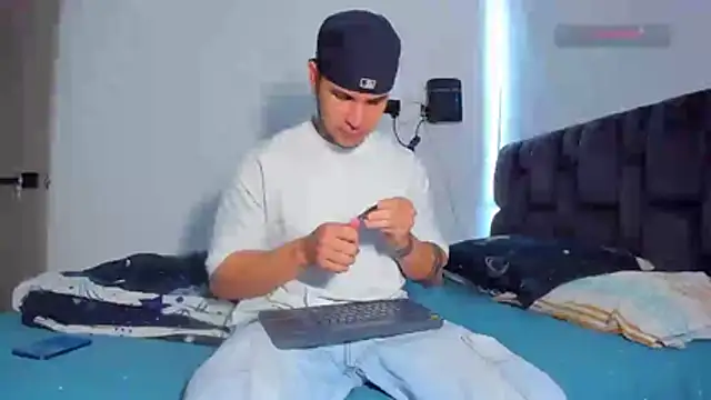 austinoficial online show from March 2026 08:59:01 PM