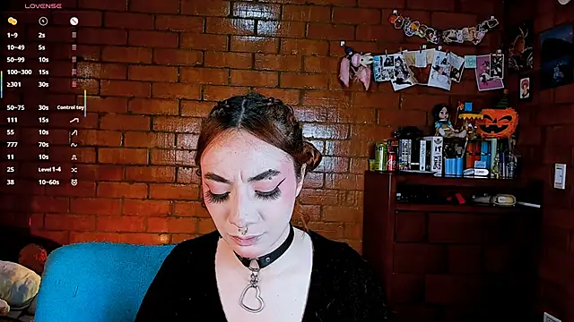 Annycolin  online show from February 2026 09:33:01 PM