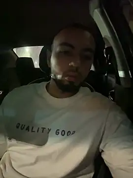 Snapshot of arturguy00 chatting on February 2026 09:50:02 AM arturguy00 online show from February 2026 09:50:02 AM