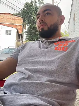 Snapshot of arturguy00 chatting on April 2026 02:58:01 PM arturguy00 online show from April 2026 02:58:01 PM