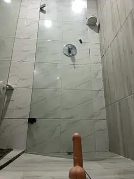 Snapshot of arturguy00 chatting on April 2026 05:15:01 AM arturguy00 online show from April 2026 05:15:01 AM