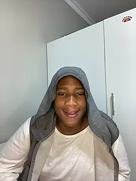 snotLoud online show from February 2025 07:35:01 PM