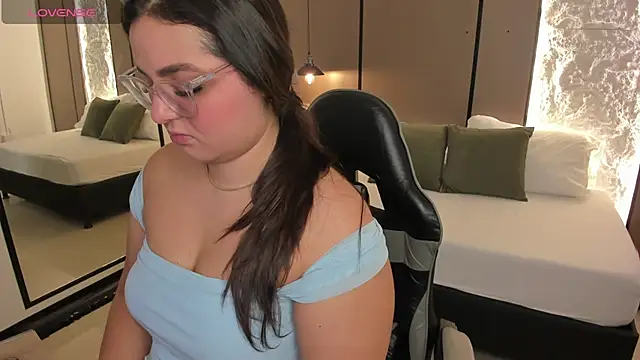 lilly ass  online show from July 2026 01:03:02 PM