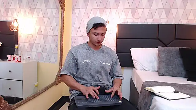 BrandonColee online show from February 2025 06:33:01 PM