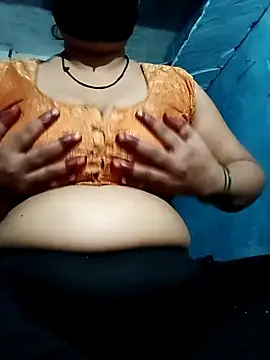 Snapshot of Haseena_Baby chatting on February 2025 12:51:01 AM Haseena Baby online show from February 2025 12:51:01 AM