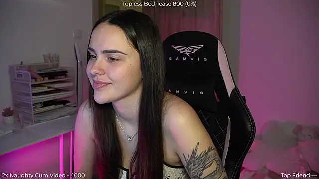 Snapshot of NaomiiMoon chatting on March 2026 05:20:01 PM NaomiiMoon online show from March 2026 05:20:01 PM