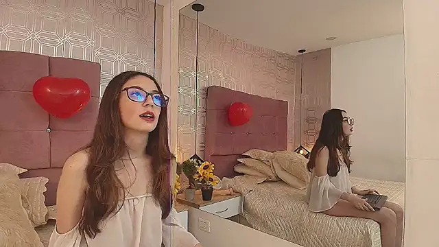 Snapshot of victoriapalmerfg chatting on February 2025 02:27:01 AM victoriapalmerfg online show from February 2025 02:27:01 AM