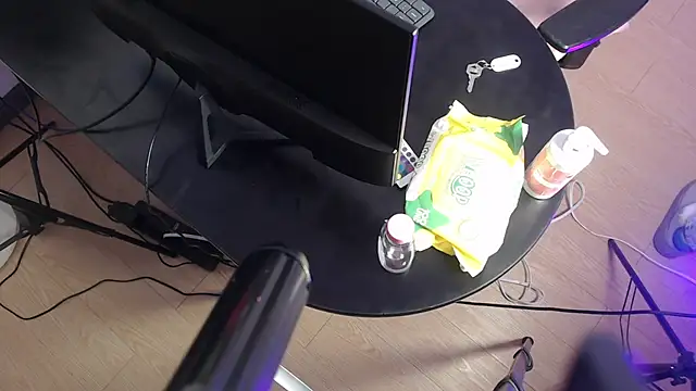 esmeralda-bk online show from April 2026 10:03:02 PM