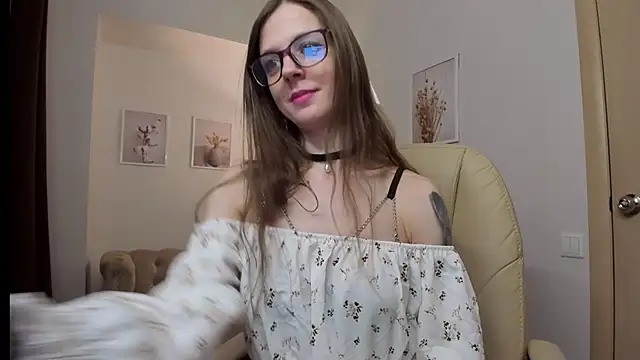 Iriss Miller online show from January 2025 03:15:02 AM