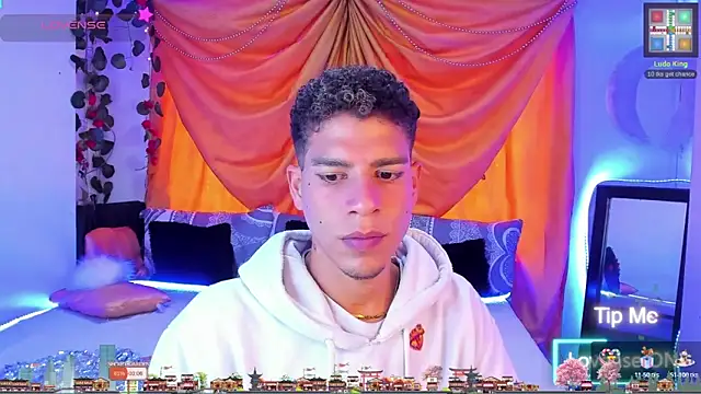 Ethan Boyy online show from October 2025 08:53:02 PM