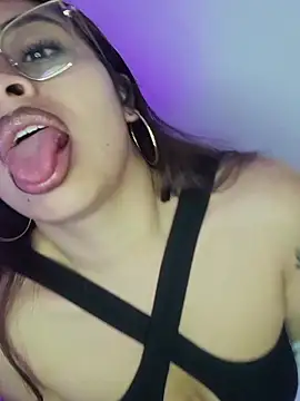 AnonymousGirl online show from May 2026 08:50:01 PM