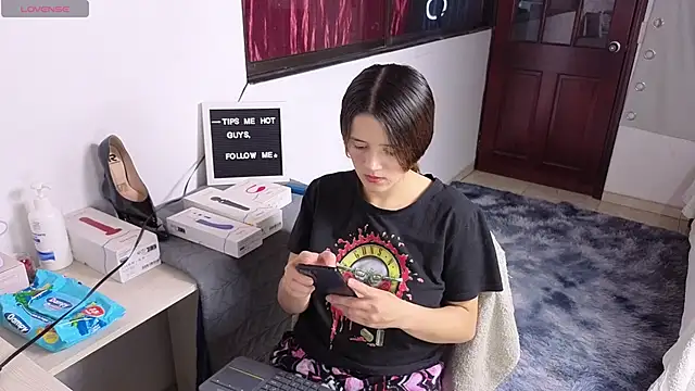 SexLaura  online show from March 2025 11:35:02 PM