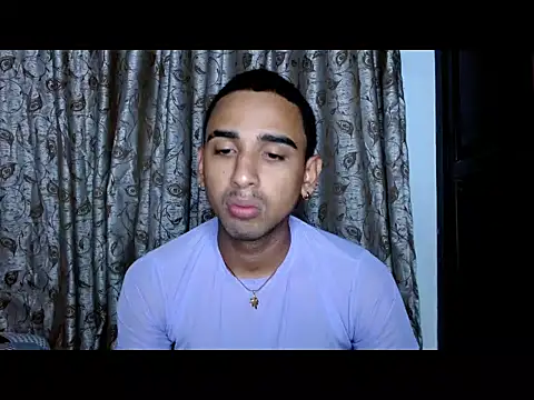 Snapshot of dannyhardx chatting on November 2025 10:15:01 PM dannyhardx online show from November 2025 10:15:01 PM