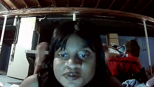 Snapshot of goddessvanessathebrat chatting on January 2025 04:32:01 AM goddessvanessathebrat online show from January 2025 04:32:01 AM