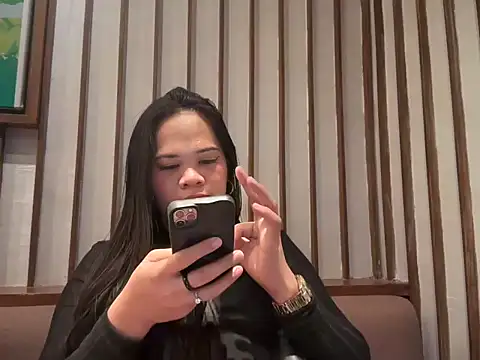 Snapshot of SophiaCourthaway chatting on May 2026 12:56:02 PM SophiaCourthaway online show from May 2026 12:56:02 PM