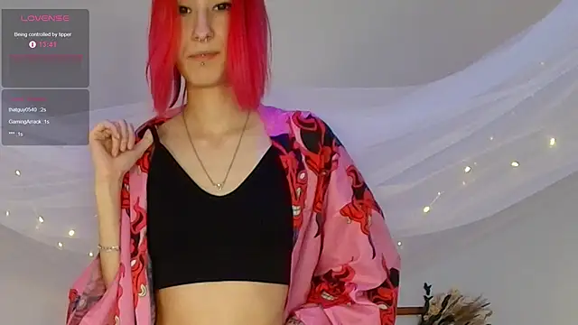 Snapshot of Kar1_na_ chatting on January 2025 11:32:02 AM Kar1 na  online show from January 2025 11:32:02 AM