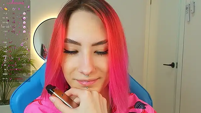 Snapshot of Kar1_na_ chatting on January 2025 08:01:01 AM Kar1 na  online show from January 2025 08:01:01 AM