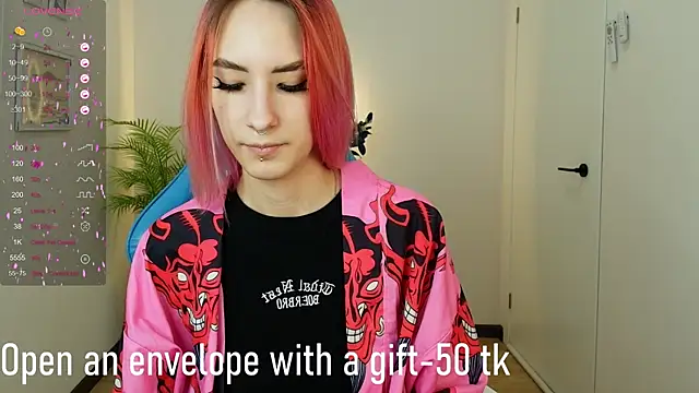 Snapshot of Kar1_na_ chatting on February 2025 08:06:01 AM Kar1 na  online show from February 2025 08:06:01 AM