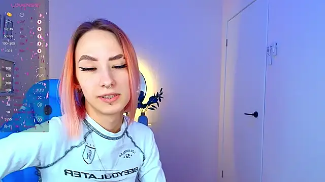 Snapshot of Kar1_na_ chatting on March 2025 08:13:01 AM Kar1 na  online show from March 2025 08:13:01 AM