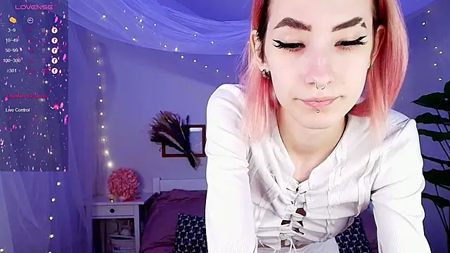 Snapshot of Kar1_na_ chatting on March 2025 05:29:02 AM Kar1 na  online show from March 2025 05:29:02 AM