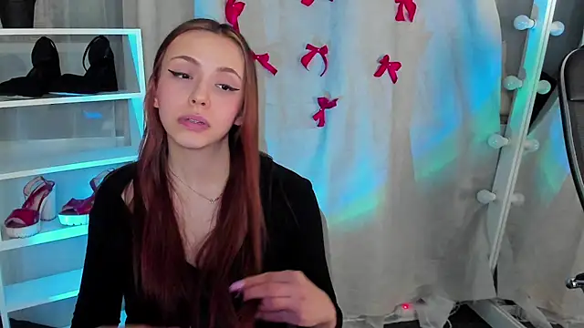 Snapshot of Sahara_Shields chatting on February 2025 04:25:01 PM Sahara Shields online show from February 2025 04:25:01 PM