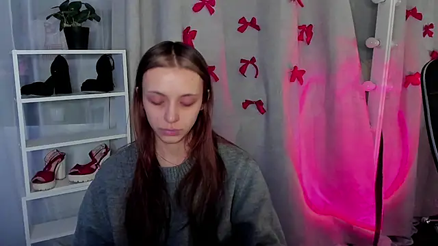 Snapshot of Sahara_Shields chatting on February 2025 01:25:01 PM Sahara Shields online show from February 2025 01:25:01 PM