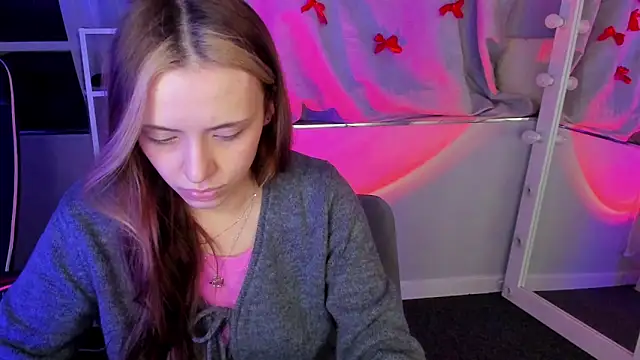 Snapshot of Sahara_Shields chatting on March 2025 11:49:02 AM Sahara Shields online show from March 2025 11:49:02 AM