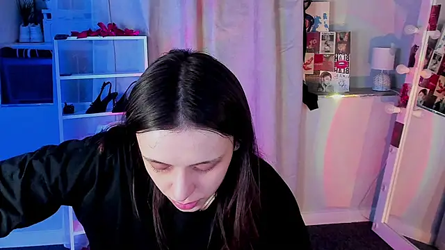 Sahara Shields online show from April 2026 09:23:02 AM