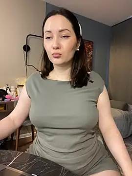 Snapshot of Kiss_My_Body chatting on November 2025 12:38:01 PM Kiss My Body online show from November 2025 12:38:01 PM