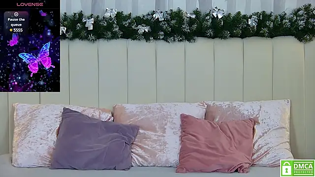 Snapshot of Eva__Summer chatting on January 2025 01:04:01 PM Eva Summer online show from January 2025 01:04:01 PM