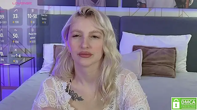 Snapshot of Eva__Summer chatting on November 2025 04:12:02 AM Eva Summer online show from November 2025 04:12:02 AM