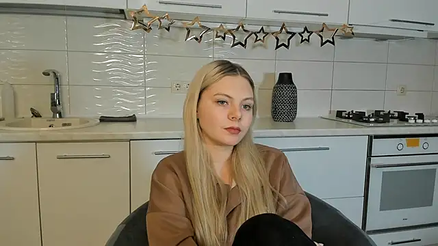 SynnoveEyre online show from January 2025 11:49:02 AM