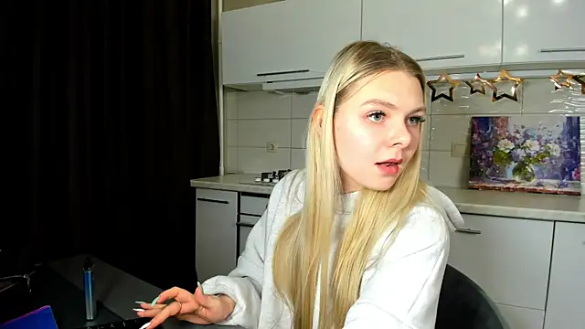 SynnoveEyre online show from February 2025 05:43:01 PM