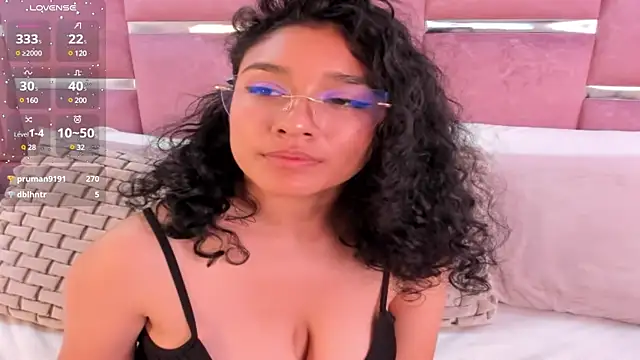 Snapshot of Tamara_palacios chatting on March 2025 07:15:01 AM Tamara palacios online show from March 2025 07:15:01 AM