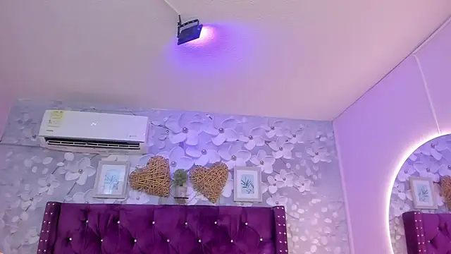 janna lopez  online show from November 2025 11:47:02 AM