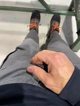 Snapshot of sempreilmio2 chatting on February 2025 05:53:02 PM sempreilmio2 online show from February 2025 05:53:02 PM