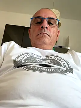 Snapshot of sempreilmio2 chatting on September 2025 12:18:01 PM sempreilmio2 online show from September 2025 12:18:01 PM